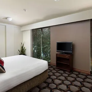 4* Hotel Rydges